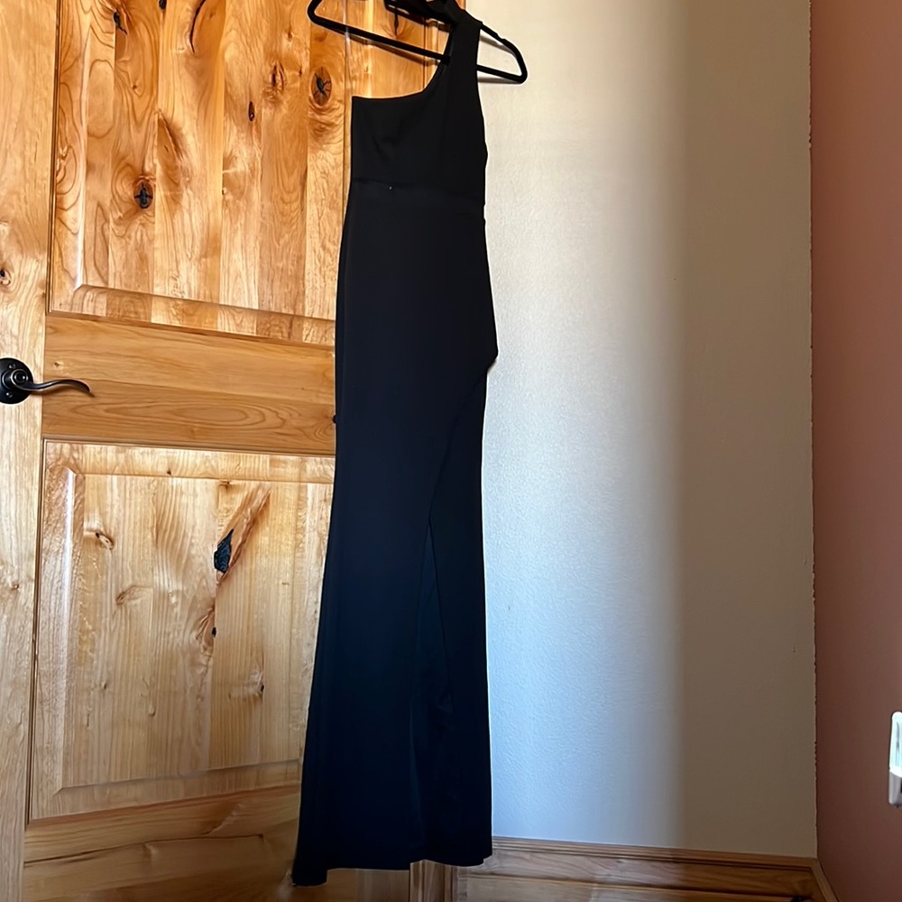 FLOOR LENGTH DRESS